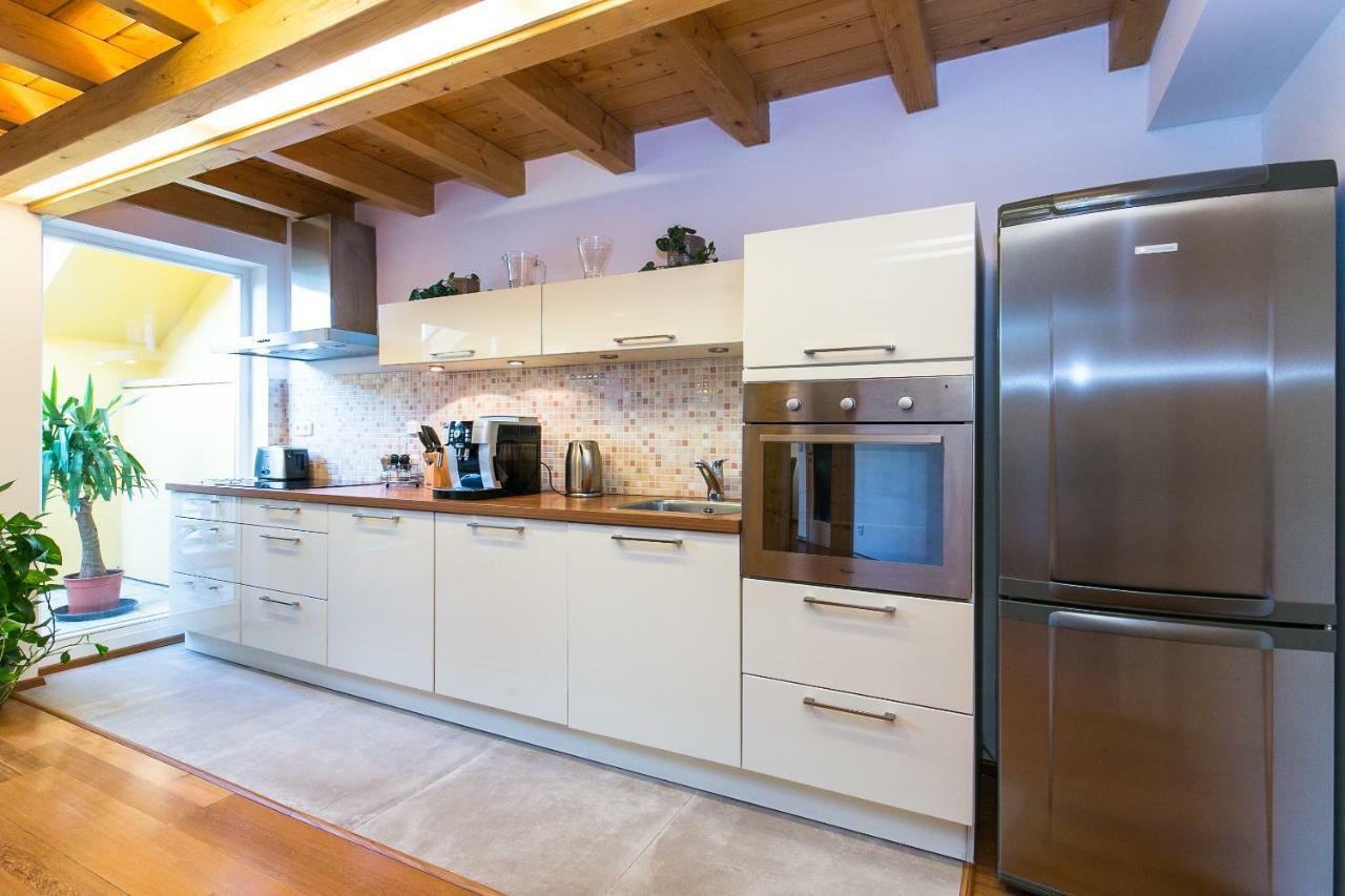 Attic Apartment By Wenceslas Square Prague Extérieur photo